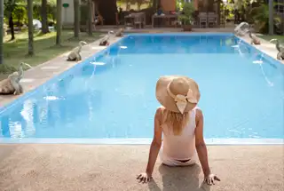 Swimming Pool at Kalpataru Ardene